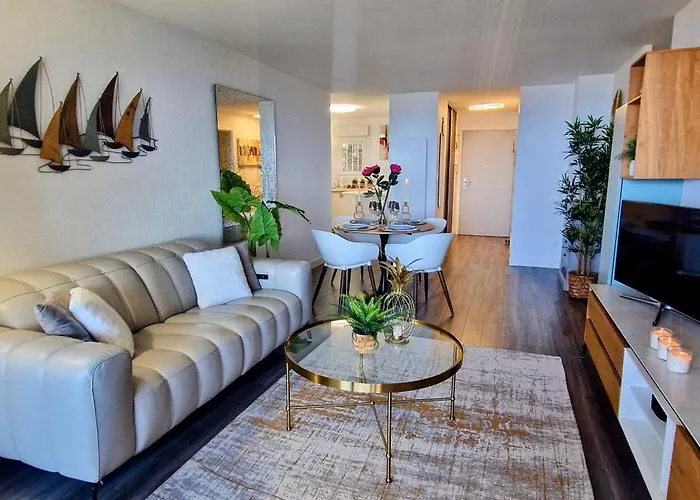 Le Domaine Du Golfe, Vue Exceptionnelle, Standing, 2 Parkings, Climatisation, Piscine, Tennis דירה